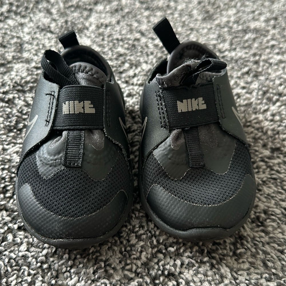 Baby Nike Flex Runner Slip On Sneakers Size 5C